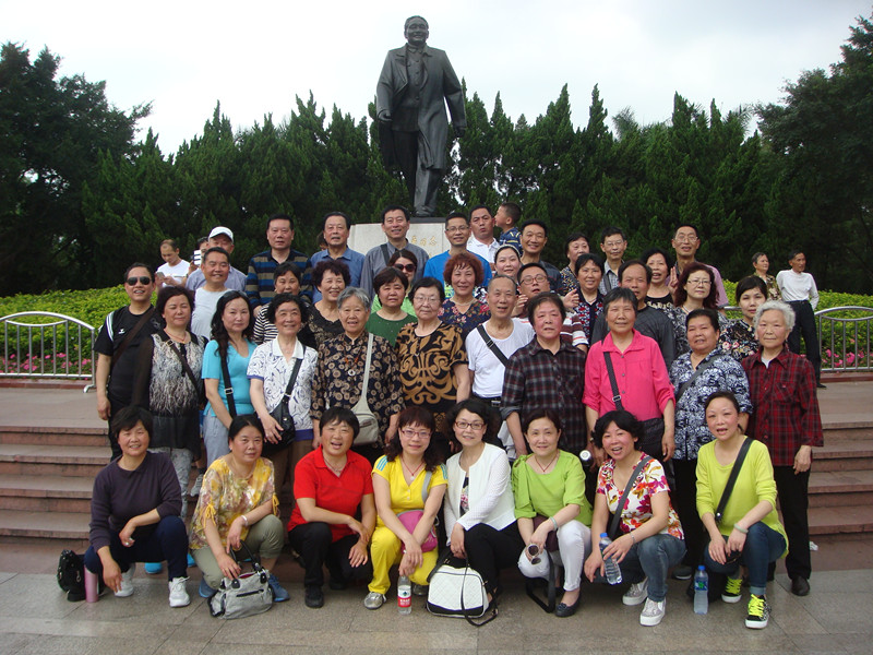 寶業(yè)集團公司退休職工第一批“港、澳”游