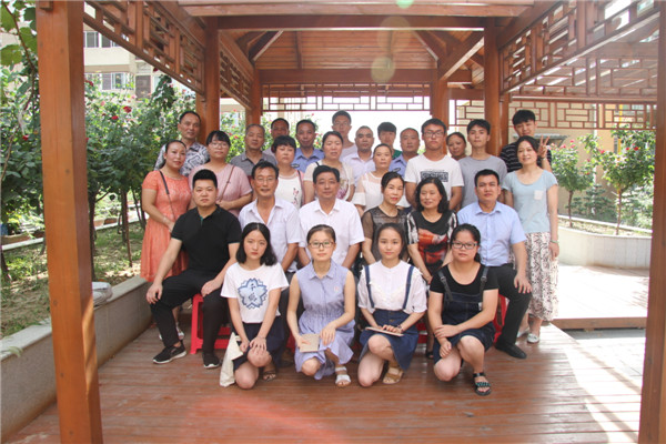 又是一年金秋季，助學(xué)圓夢暖人心----2017年寶業(yè)集團(tuán)“金秋助學(xué)”活動圓滿結(jié)束